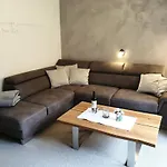Haus Almfrieden Gæstehus