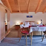 Haus Almfrieden 3*