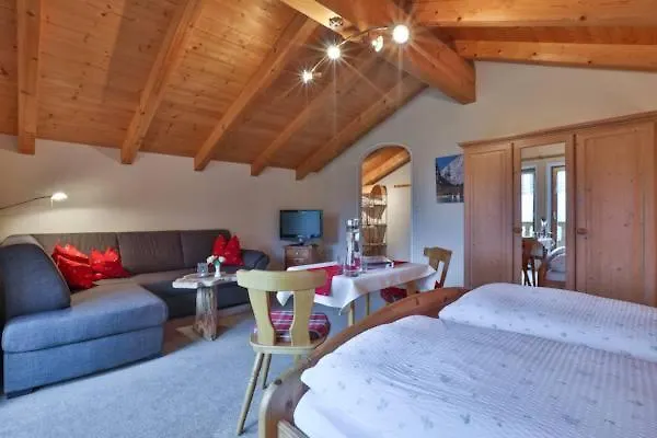 Haus Almfrieden 3*